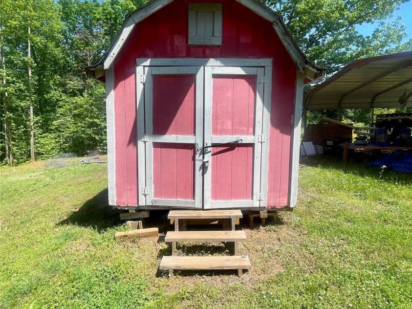 143 Greenville Boulevard, Bessemer City, NC 28016.  MLS# CAR4251975, YatesRealty ID 11971. 