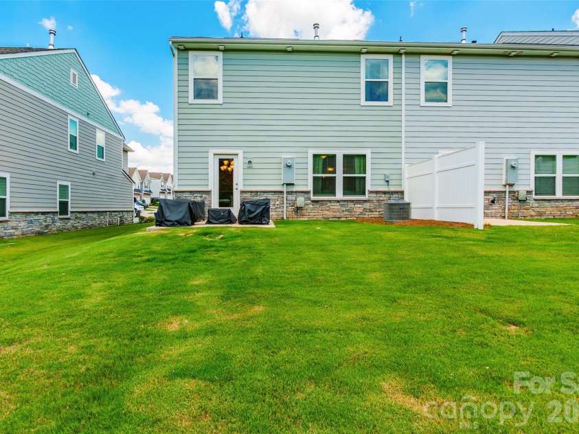 6423 Kinder Lane, Lancaster, SC 29720.  MLS# CAR4402375, YatesRealty ID 11971. 