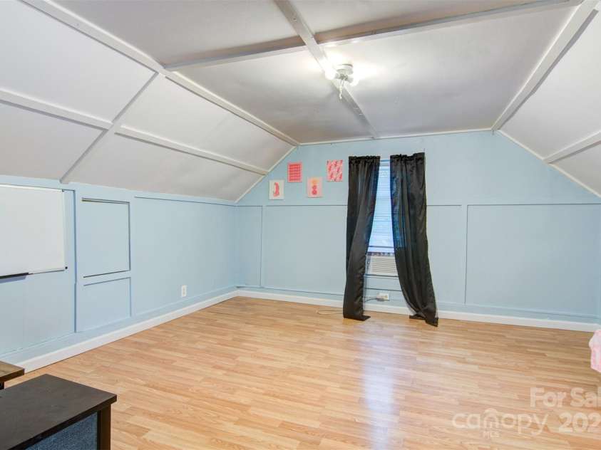 403 Spruce Street, Lenoir, NC 28645.  MLS# CAR4240028, YatesRealty ID 11979. 