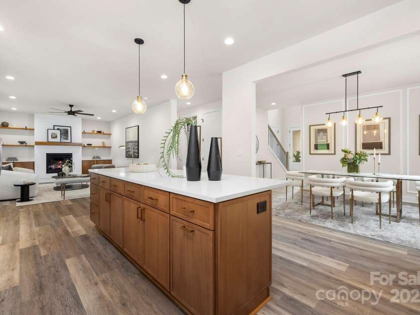 16321 Riverpointe Drive, Charlotte, NC 28278.  MLS# CAR4294866, YatesRealty ID 1198. 