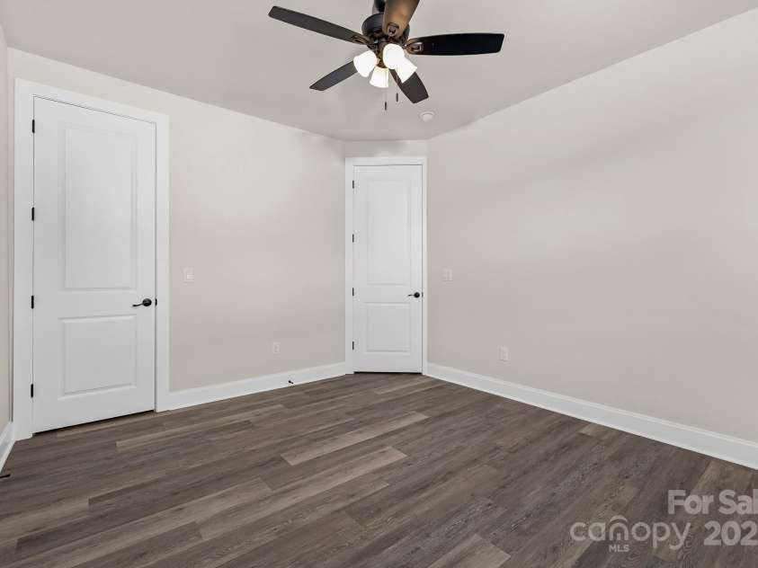 16321 Riverpointe Drive, Charlotte, NC 28278.  MLS# CAR4294866, YatesRealty ID 1198. 