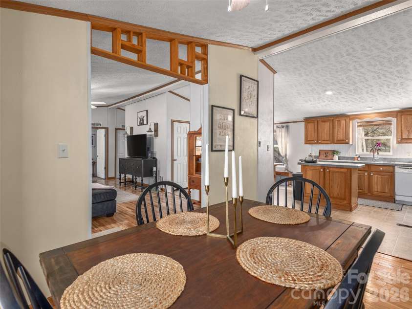 114 Gateway Cove, Canton, NC 28716.  MLS# CAR4361350, YatesRealty ID 11981. 