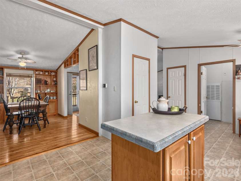 114 Gateway Cove, Canton, NC 28716.  MLS# CAR4361350, YatesRealty ID 11981. 