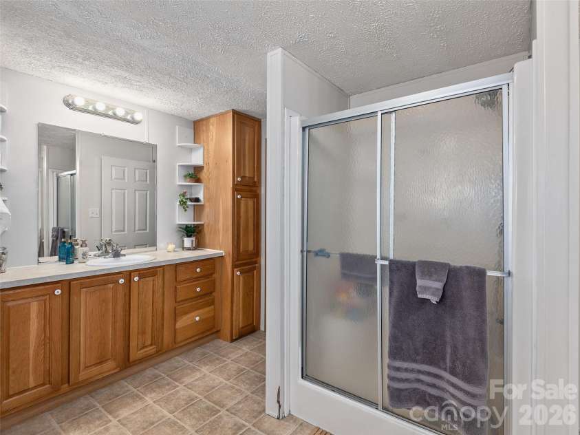 114 Gateway Cove, Canton, NC 28716.  MLS# CAR4361350, YatesRealty ID 11981. 