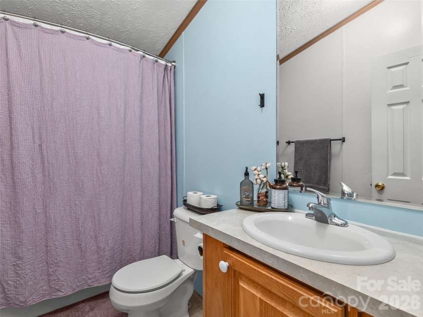 114 Gateway Cove, Canton, NC 28716.  MLS# CAR4361350, YatesRealty ID 11981. 