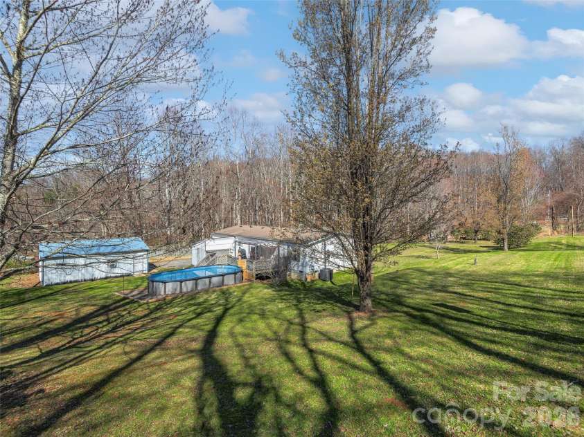 114 Gateway Cove, Canton, NC 28716.  MLS# CAR4361350, YatesRealty ID 11981. 