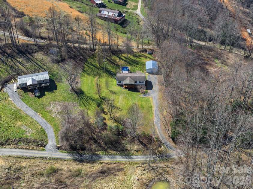 114 Gateway Cove, Canton, NC 28716.  MLS# CAR4361350, YatesRealty ID 11981. 