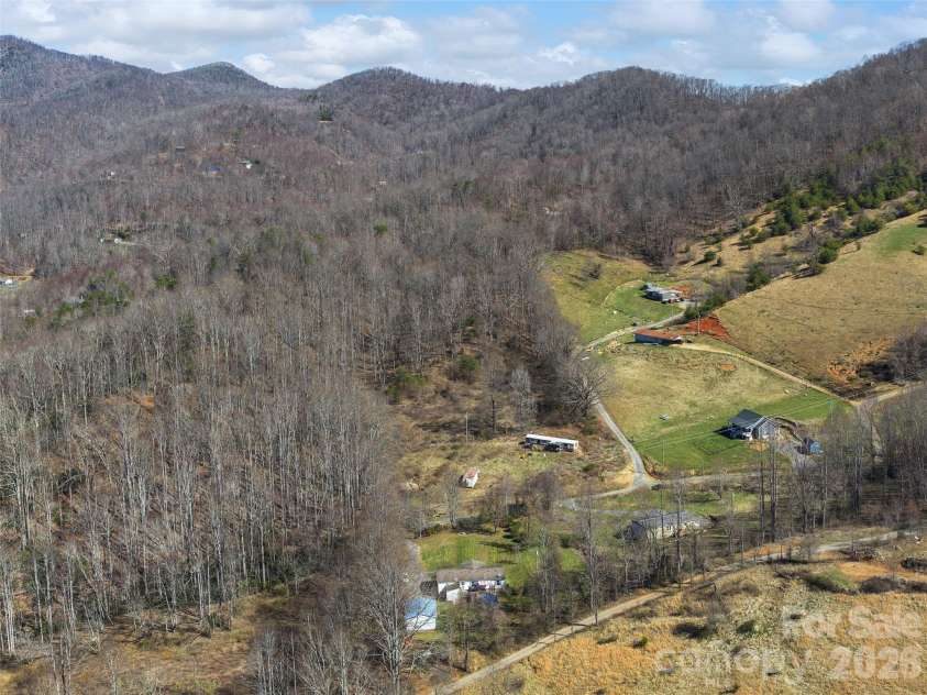 114 Gateway Cove, Canton, NC 28716.  MLS# CAR4361350, YatesRealty ID 11981. 