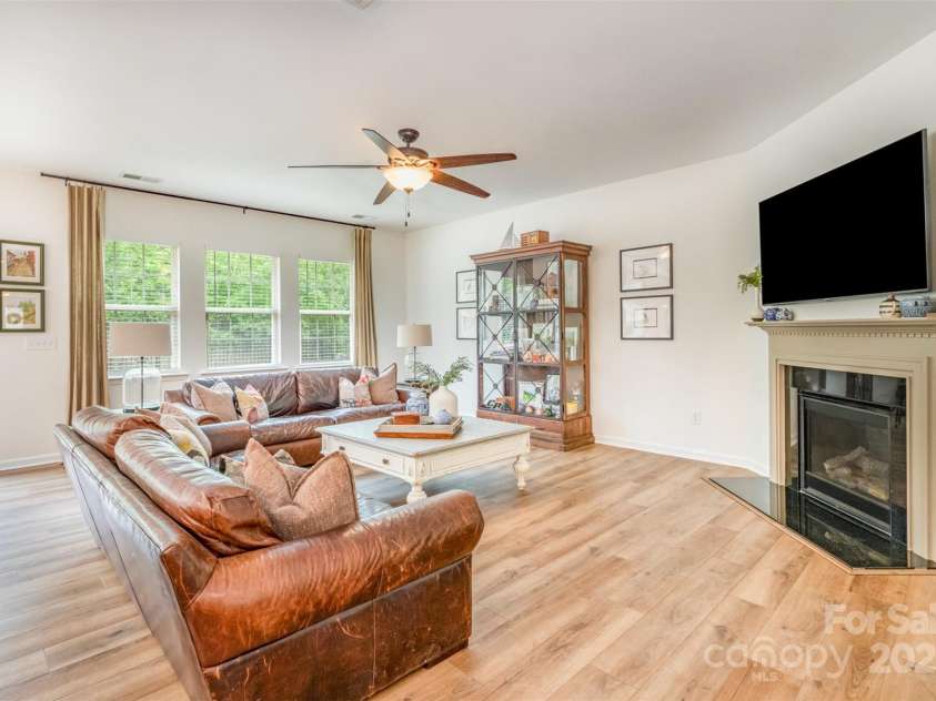 2158 Winhall Road, Fort Mill, SC 29715.  MLS# CAR4249370, YatesRealty ID 11982. 