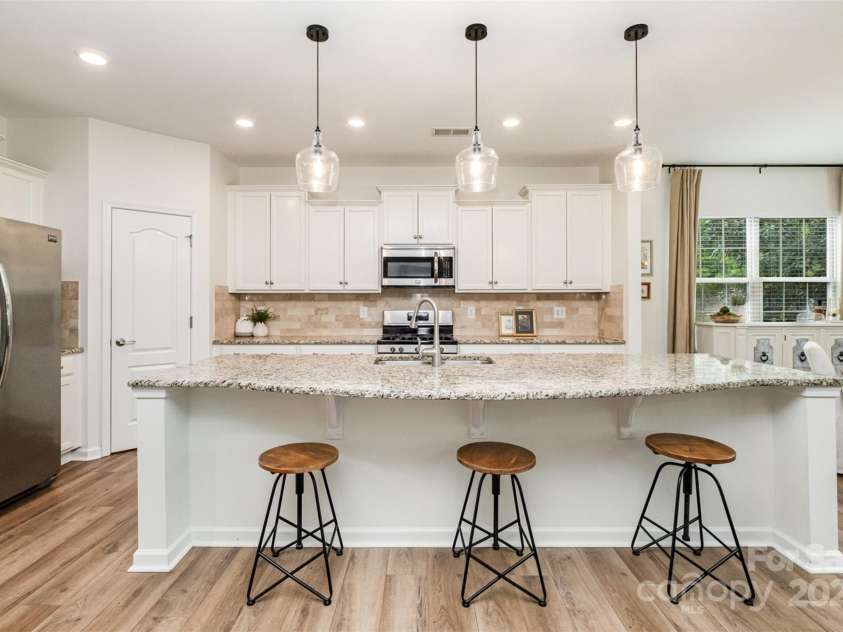 2158 Winhall Road, Fort Mill, SC 29715.  MLS# CAR4249370, YatesRealty ID 11982. 