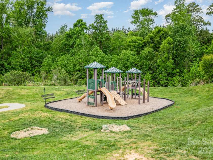 2158 Winhall Road, Fort Mill, SC 29715.  MLS# CAR4249370, YatesRealty ID 11982. 