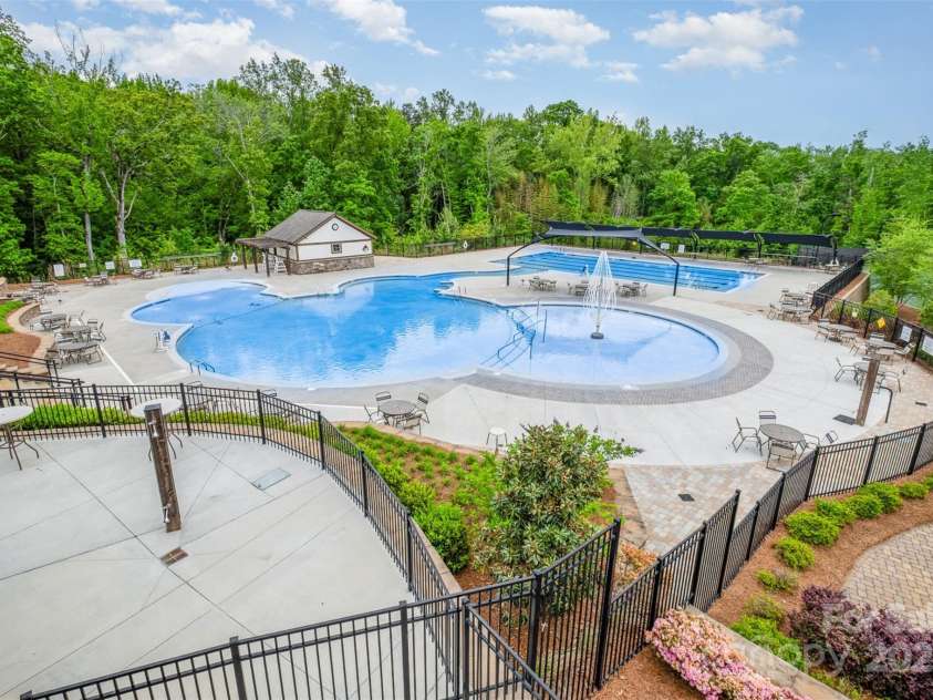 2158 Winhall Road, Fort Mill, SC 29715.  MLS# CAR4249370, YatesRealty ID 11982. 