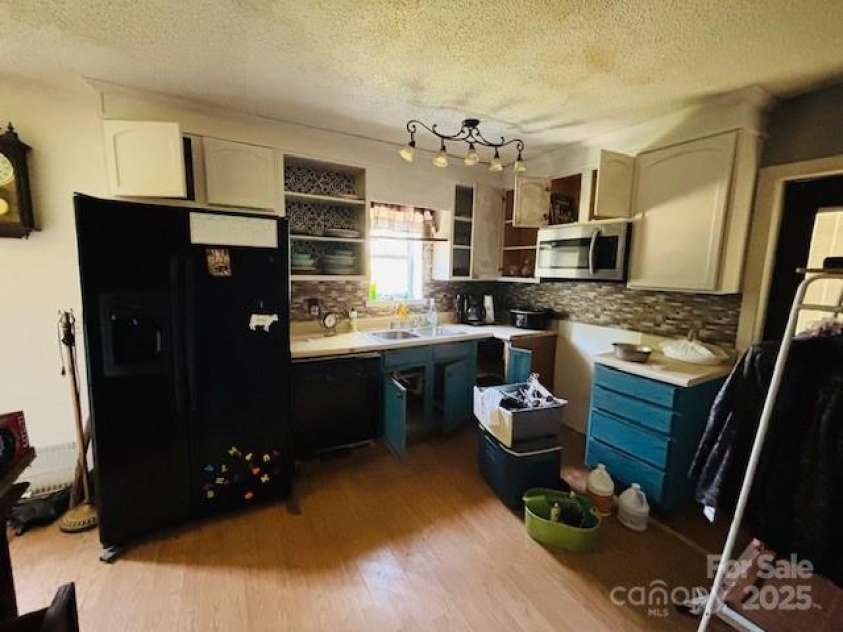 198 Morningside Drive, Ellenboro, NC 28040.  MLS# CAR4278338, YatesRealty ID 11985. 