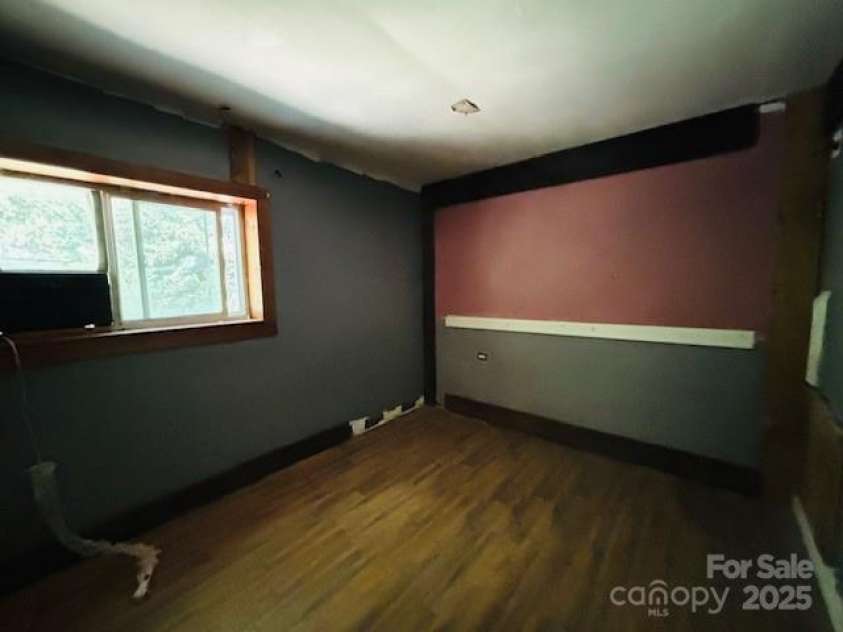 198 Morningside Drive, Ellenboro, NC 28040.  MLS# CAR4278338, YatesRealty ID 11985. 