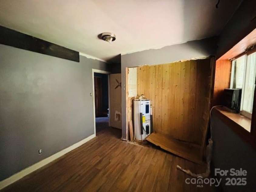 198 Morningside Drive, Ellenboro, NC 28040.  MLS# CAR4278338, YatesRealty ID 11985. 