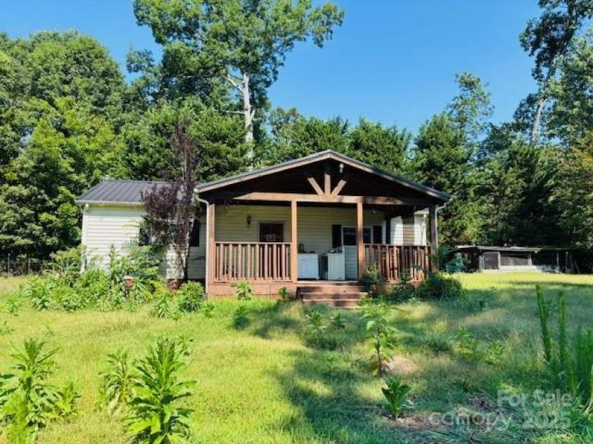 198 Morningside Drive, Ellenboro, NC 28040.  MLS# CAR4278338, YatesRealty ID 11985. 