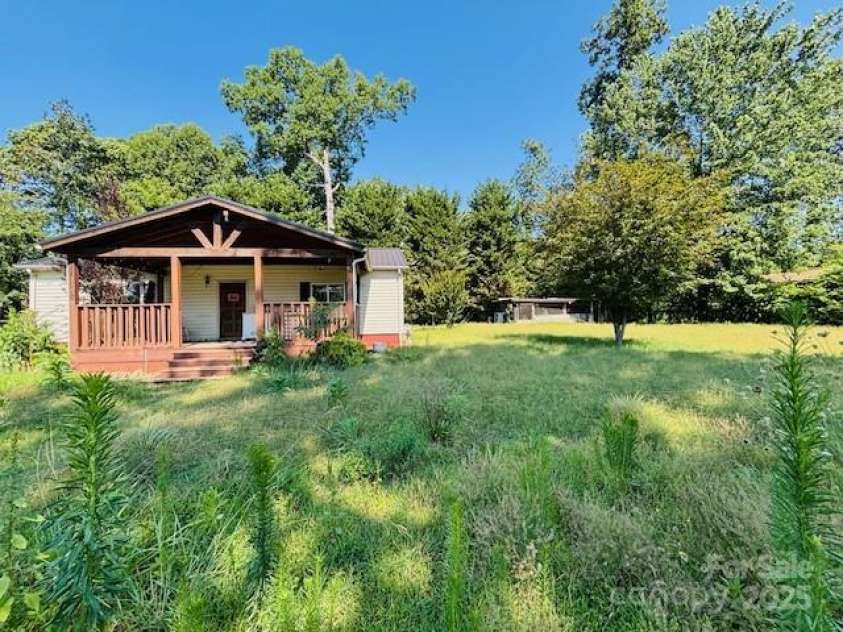 198 Morningside Drive, Ellenboro, NC 28040.  MLS# CAR4278338, YatesRealty ID 11985. 