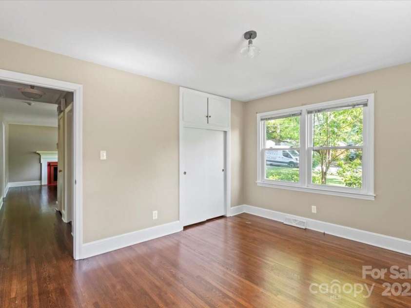 2721 Albany Lane, Charlotte, NC 28205.  MLS# CAR4245980, YatesRealty ID 11985. Bedroom