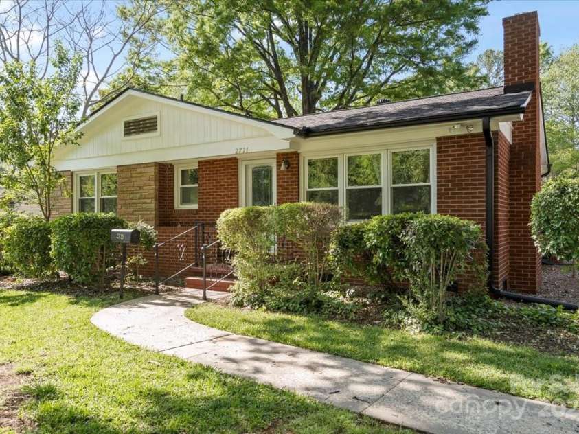 2721 Albany Lane, Charlotte, NC 28205.  MLS# CAR4245980, YatesRealty ID 11985. Front of Home