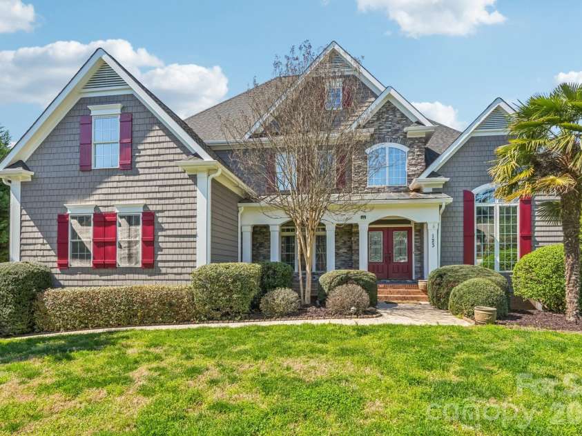 123 Palos Verde Drive, Mooresville, NC 28117.  MLS# CAR4343991, YatesRealty ID 11986. 