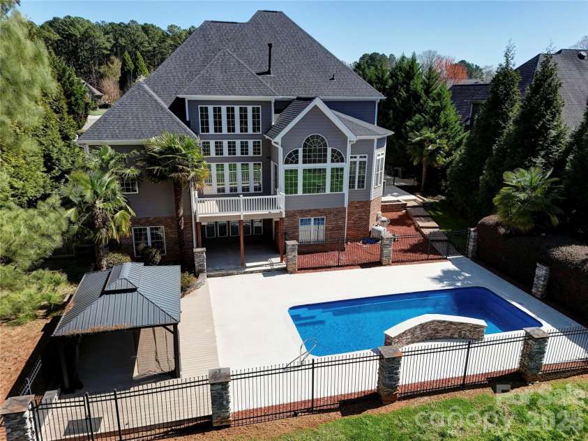 123 Palos Verde Drive, Mooresville, NC 28117.  MLS# CAR4343991, YatesRealty ID 11986. 