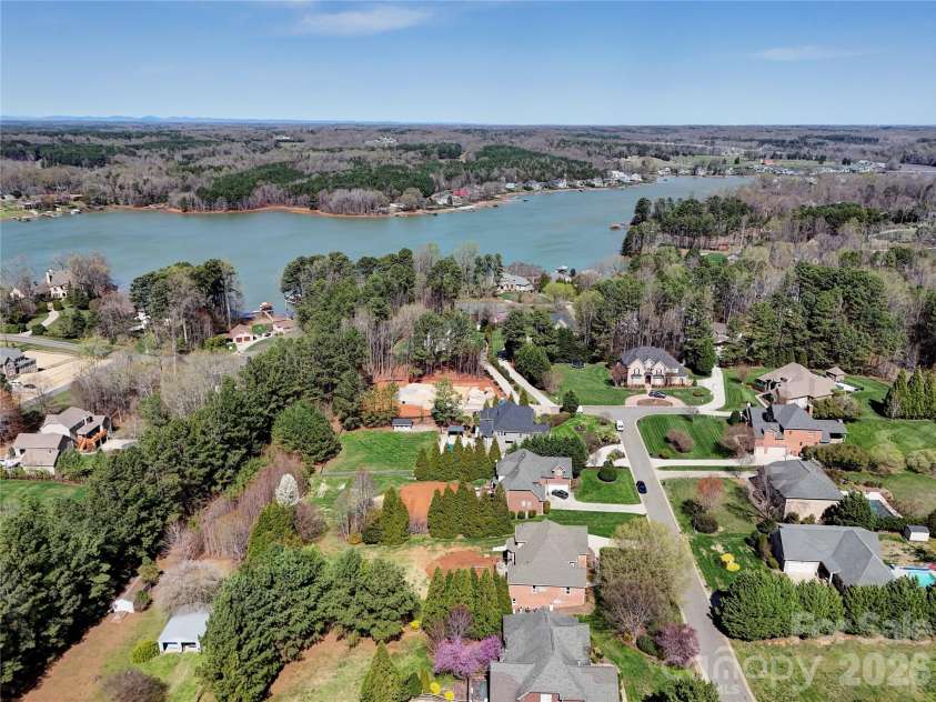 123 Palos Verde Drive, Mooresville, NC 28117.  MLS# CAR4343991, YatesRealty ID 11986. 