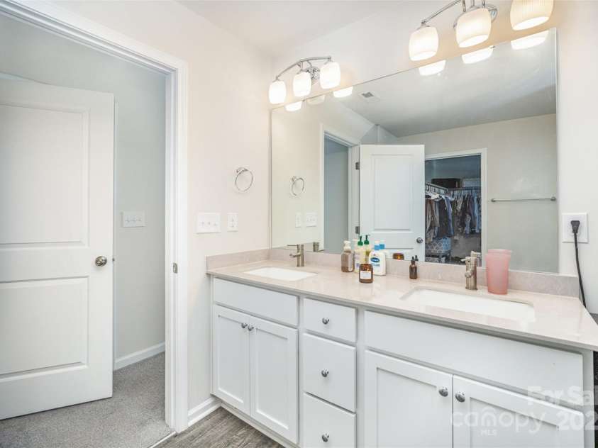 1436 Yellowstone Court, Gastonia, NC 28054.  MLS# CAR4241727, YatesRealty ID 11987. 