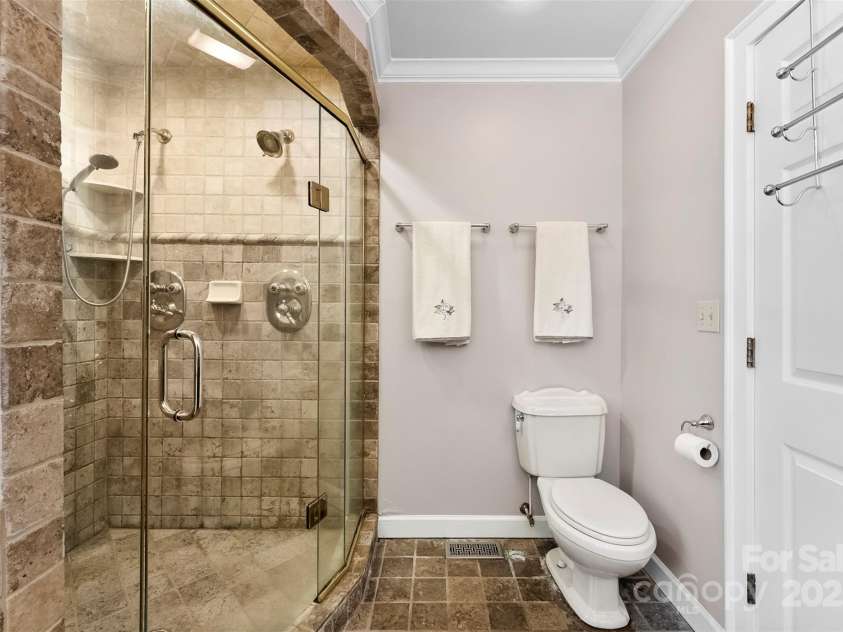 204 Elm Street, Cherryville, NC 28021.  MLS# CAR4257163, YatesRealty ID 11989. 