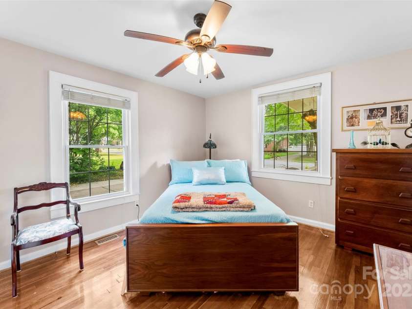 204 Elm Street, Cherryville, NC 28021.  MLS# CAR4257163, YatesRealty ID 11989. 