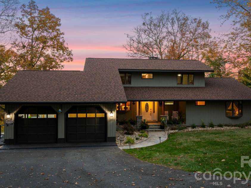598 Mountain Shore Drive, Denton, NC 27239.  MLS# CAR4321373, YatesRealty ID 11989. 