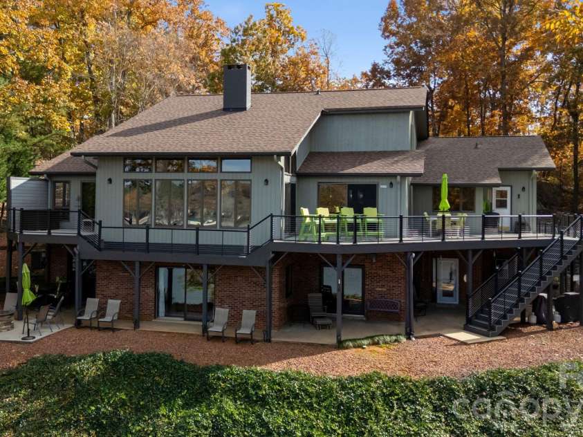 598 Mountain Shore Drive, Denton, NC 27239.  MLS# CAR4321373, YatesRealty ID 11989. 