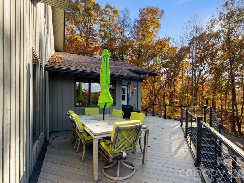 598 Mountain Shore Drive, Denton, NC 27239.  MLS# CAR4321373, YatesRealty ID 11989. 