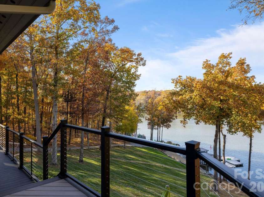 598 Mountain Shore Drive, Denton, NC 27239.  MLS# CAR4321373, YatesRealty ID 11989. 
