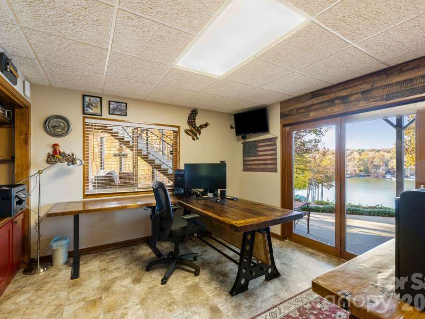 598 Mountain Shore Drive, Denton, NC 27239.  MLS# CAR4321373, YatesRealty ID 11989. 