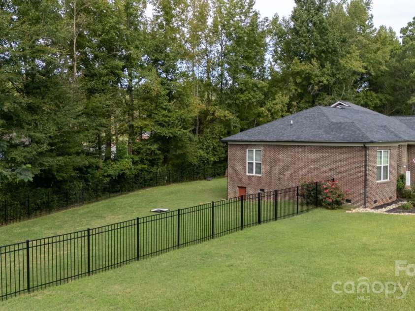 133 Ole Eastpointe Drive, York, SC 29745.  MLS# CAR4181414, YatesRealty ID 1199. 