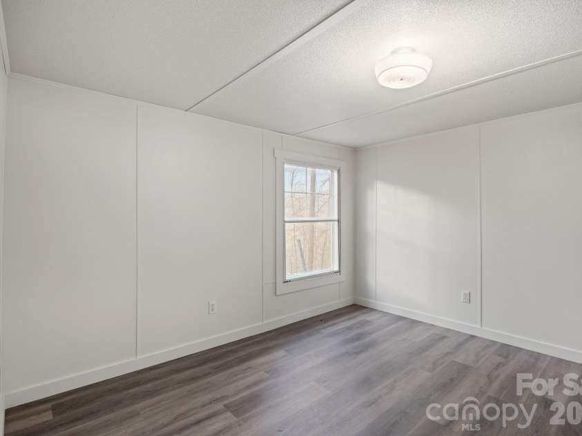 19 Kayce Drive, Candler, NC 28715.  MLS# CAR4365336, YatesRealty ID 11990. 