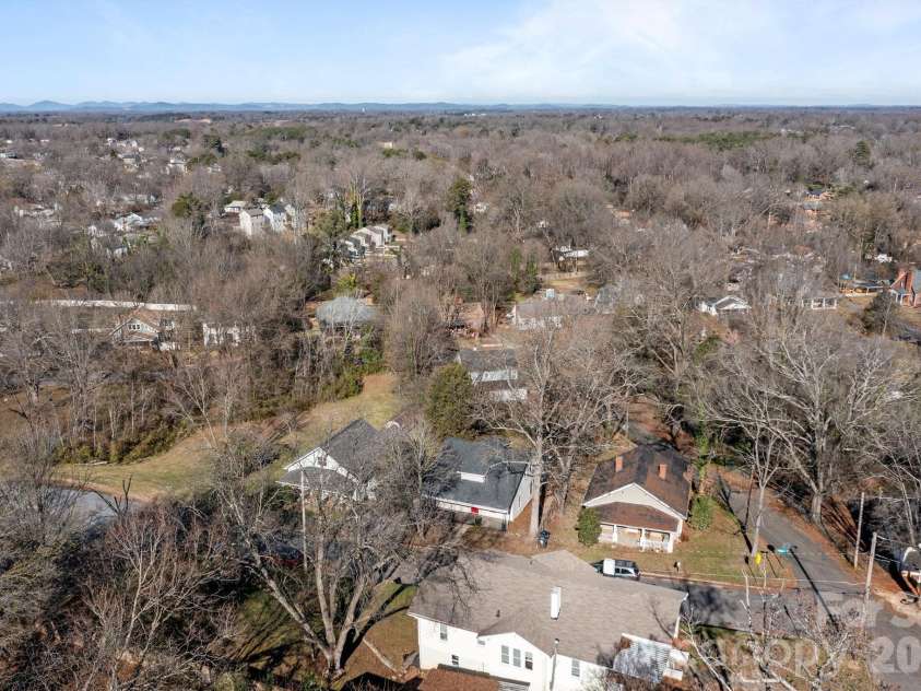 934 Cherry Street, Statesville, NC 28677.  MLS# CAR4329188, YatesRealty ID 11994. 