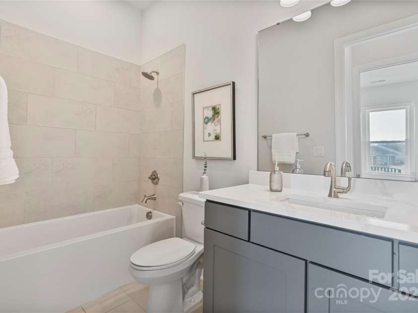 1132 Meander Lane, Waxhaw, NC 28173.  MLS# CAR4238034, YatesRealty ID 11995. Full Bath #1