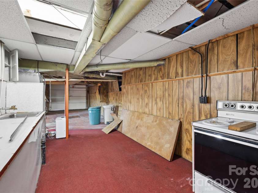 1302 A Street, Kannapolis, NC 28081.  MLS# CAR4356358, YatesRealty ID 11996. 