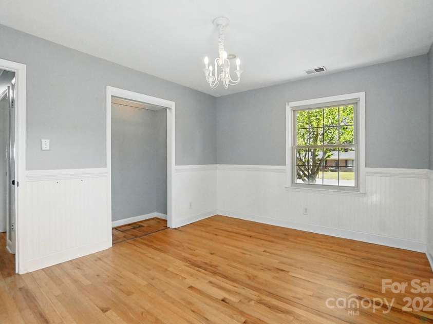 110 Tanglewood Drive, Kannapolis, NC 28081.  MLS# CAR4242023, YatesRealty ID 11997. 