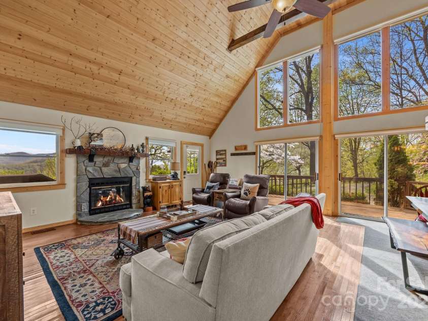 1954 Utah Mountain Road, Waynesville, NC 28785.  MLS# CAR4254077, YatesRealty ID 11998. 