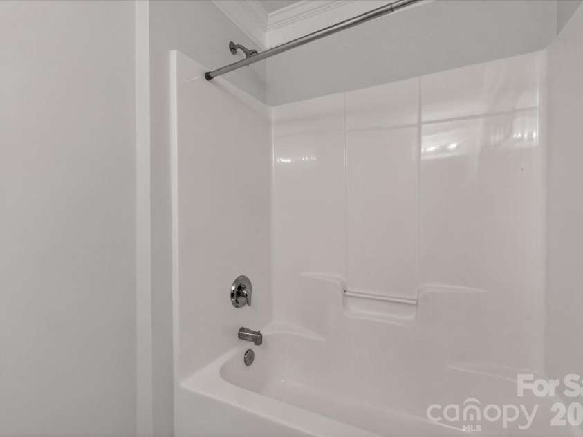 2141 Lord Proprietor Lane, Waxhaw, NC 28173.  MLS# CAR4350749, YatesRealty ID 11998. 
