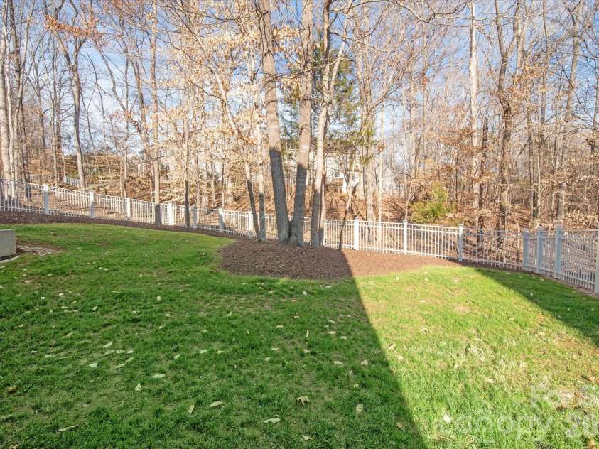 2141 Lord Proprietor Lane, Waxhaw, NC 28173.  MLS# CAR4350749, YatesRealty ID 11998. 