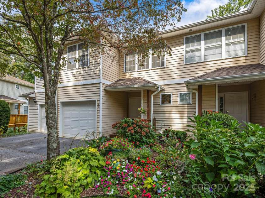 83 Farm Lane, Mills River, NC 28759.  MLS# CAR4303324, YatesRealty ID 12. 