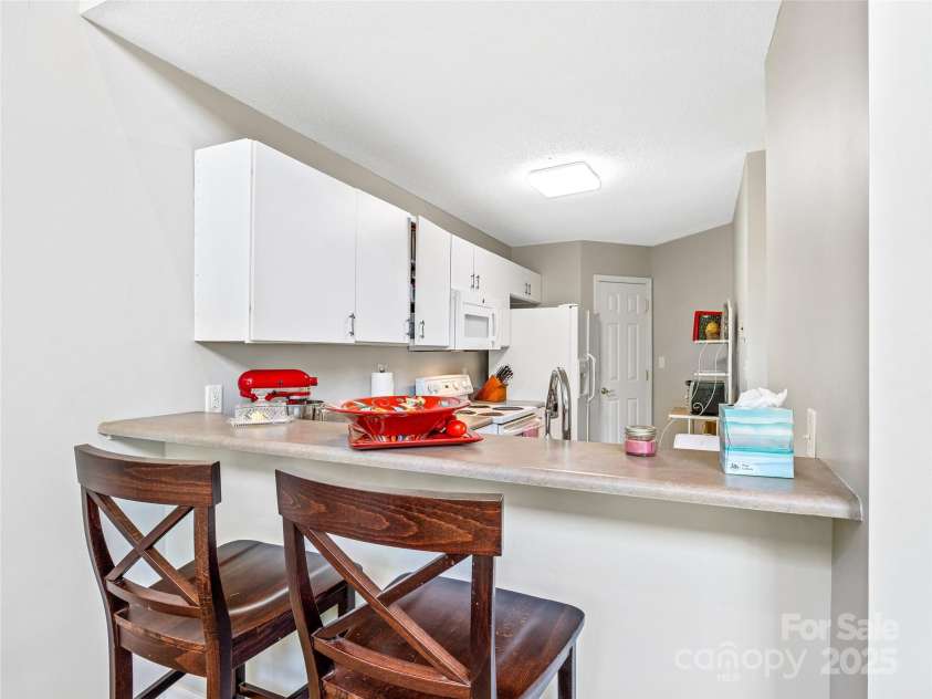 83 Farm Lane, Mills River, NC 28759.  MLS# CAR4303324, YatesRealty ID 12. 