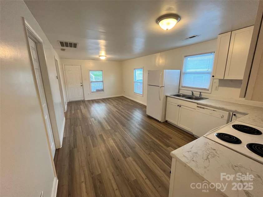 606 Logan Street, Gastonia, NC 28052.  MLS# CAR4310909, YatesRealty ID 120. 