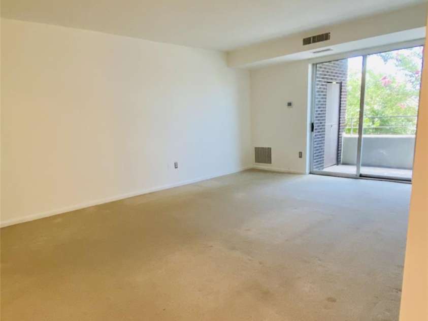 1300 Reece Road, Charlotte, NC 28209.  MLS# CAR4185948, YatesRealty ID 1200. LR entering from hallway