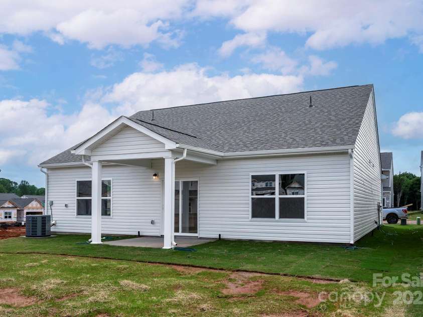 4112 Bolo Drive, Charlotte, NC 28215.  MLS# CAR4328978, YatesRealty ID 1200. 