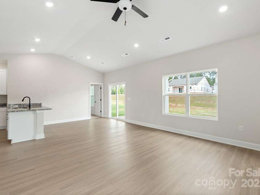 4112 Bolo Drive, Charlotte, NC 28215.  MLS# CAR4328978, YatesRealty ID 1200. 