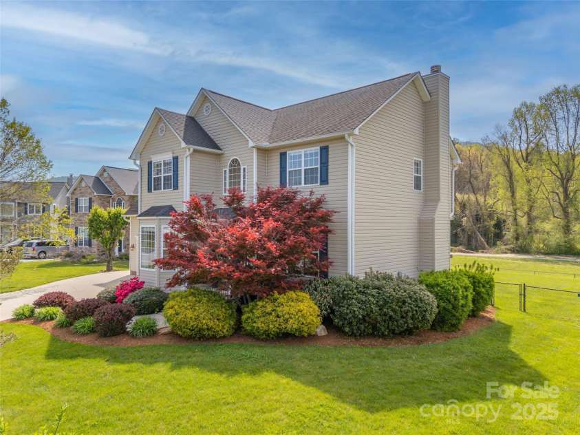 444 English Oak Road, Fletcher, NC 28732.  MLS# CAR4251078, YatesRealty ID 12000. 